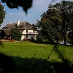 Dwór Strzyżew 3* Zelazowa Wola