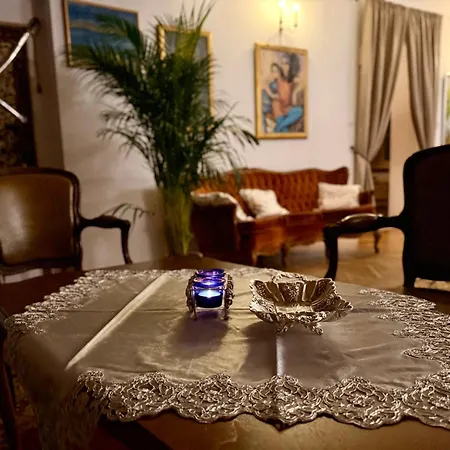 Dwor Strzyzew B&B Zelazowa Wola