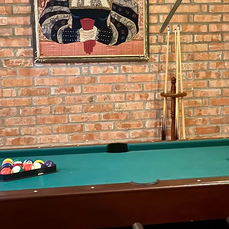 Bed & Breakfast Dwor Strzyzew Zelazowa Wola