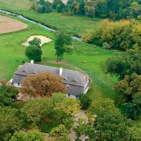 Dwor Strzyzew B&B Zelazowa Wola