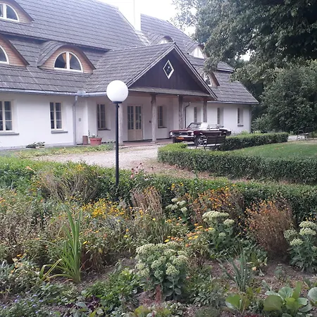 Bed & Breakfast Dwor Strzyzew Zelazowa Wola