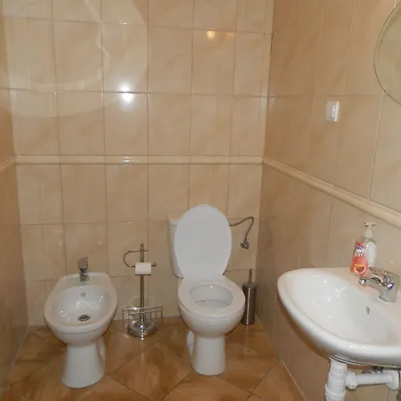 Bed & Breakfast Dwor Strzyzew