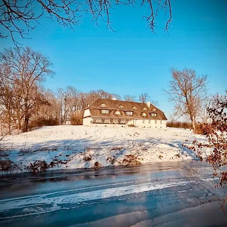 Bed & Breakfast Dwor Strzyzew Zelazowa Wola