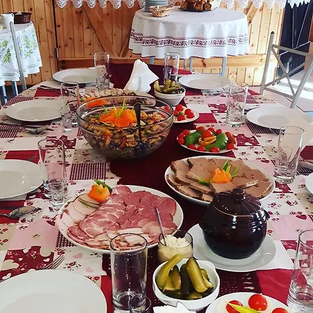 Bed & Breakfast Dwor Strzyzew *